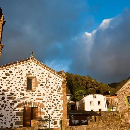 La Vieja Fragua, Alojamiento Para 2 En El Bosque, A 12 Km Del Mar
